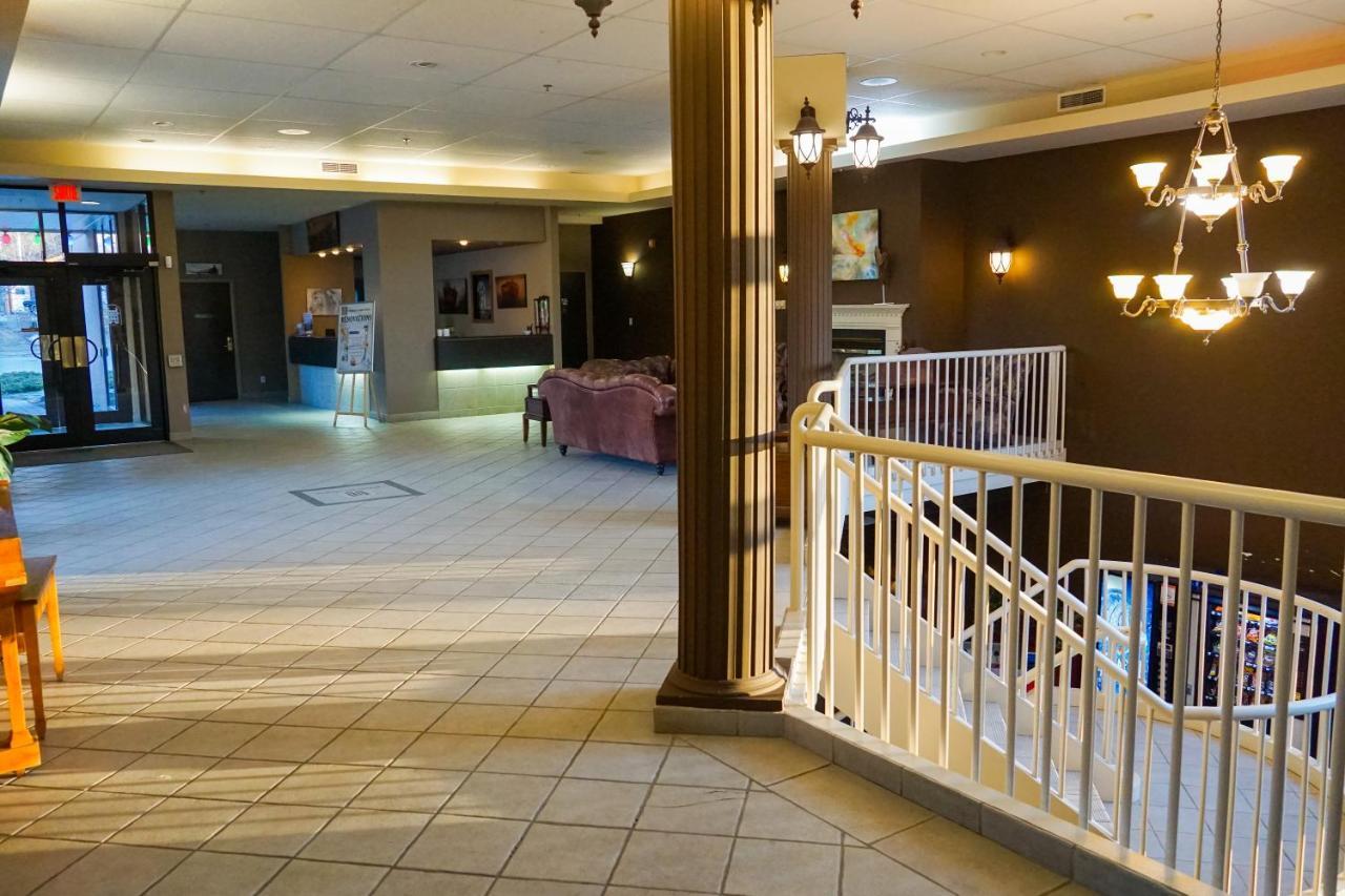 Chateau Logue Hotel Maniwaki Kültér fotó