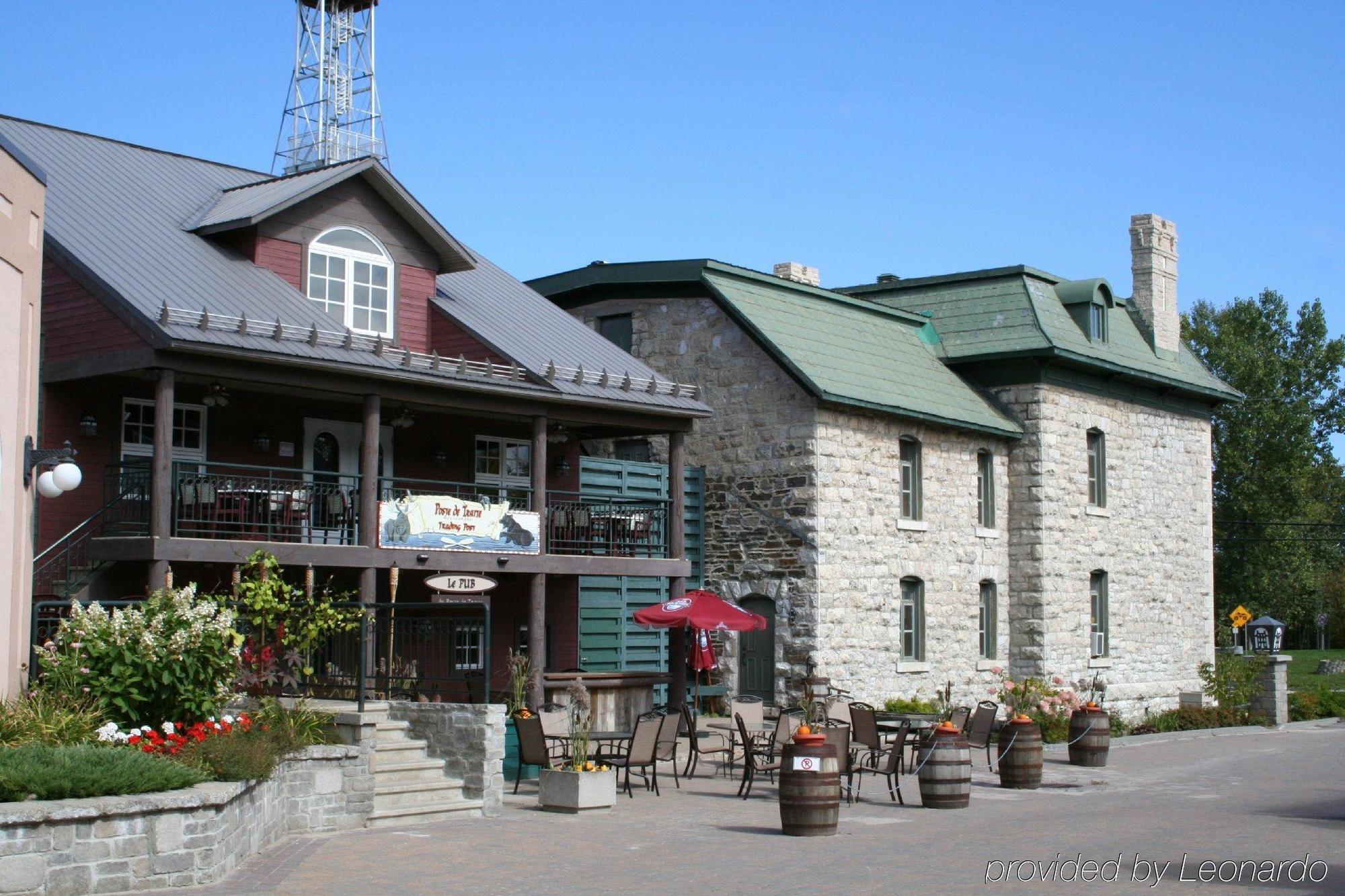Chateau Logue Hotel Maniwaki Kültér fotó
