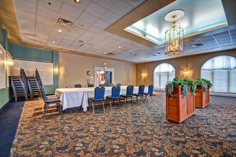 Chateau Logue Hotel Maniwaki Kültér fotó